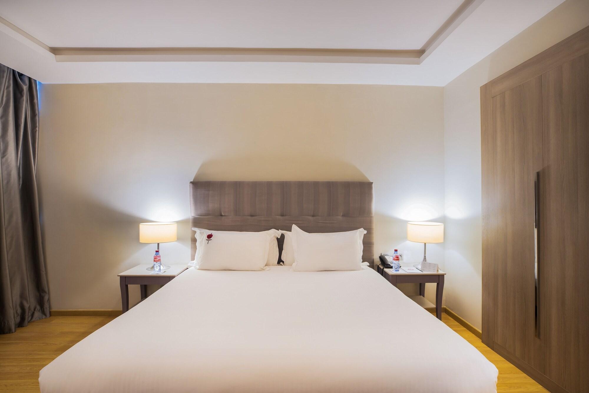 Hotel Mogador Marina Casablanca Exterior foto